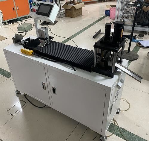 Macchina per la produzione di filtri d'aria automatici di profilo di alluminio 7pa Pressione dell'aria