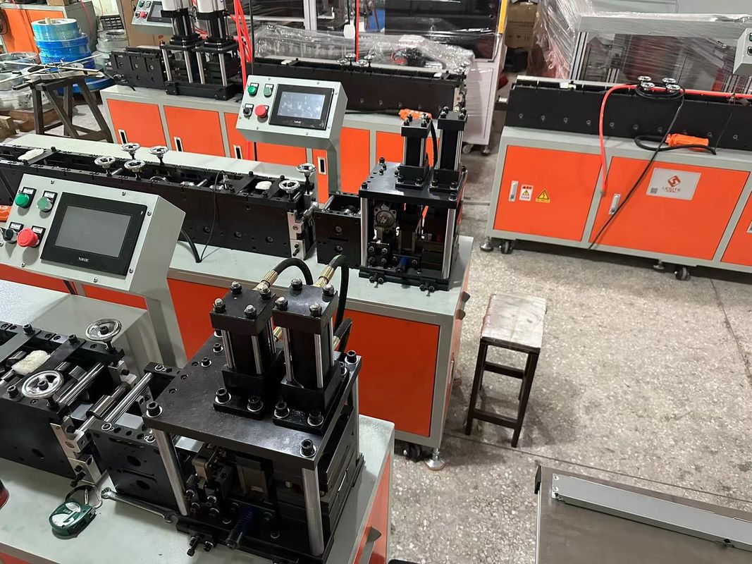 Macchina per la realizzazione del telaio del filtro d'aria a controllo Omron con pressione d'aria regolabile